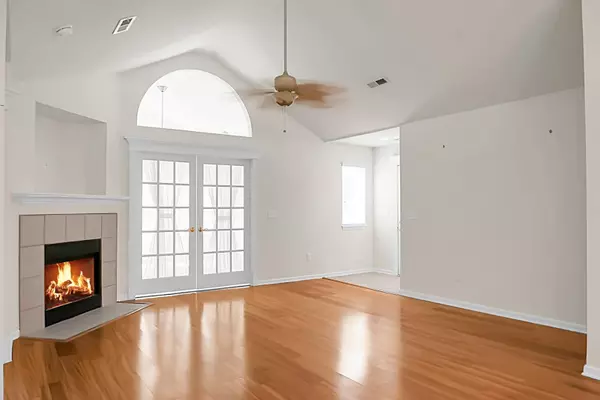 8800 Dorchester Rd #2004, North Charleston, SC 29420