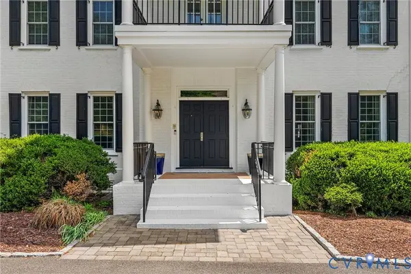 125 Brookschase LN, Henrico, VA 23229