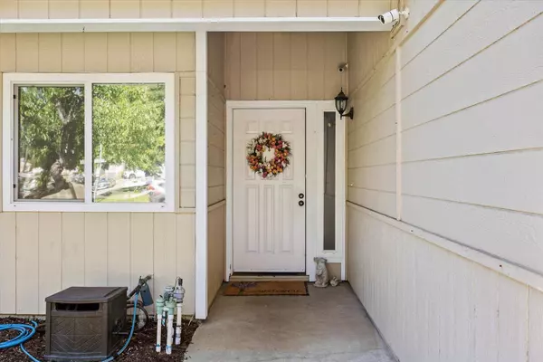 4520 Loch Haven WAY, Sacramento, CA 95842