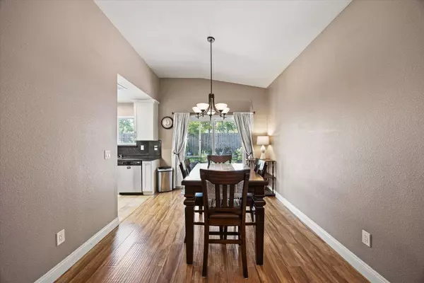 4520 Loch Haven WAY, Sacramento, CA 95842