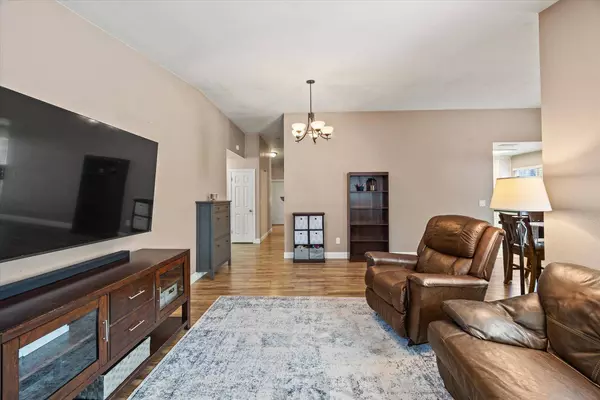 4520 Loch Haven WAY, Sacramento, CA 95842