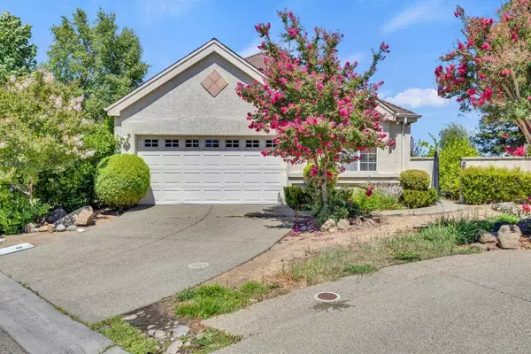 5127 Walnut Pointe LN, Carmichael, CA 95608