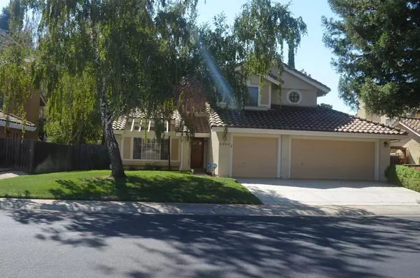 8392 Red Fox WAY, Elk Grove, CA 95758