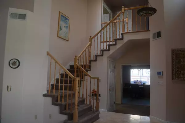 8392 Red Fox WAY, Elk Grove, CA 95758