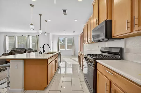 8764 Nakota WAY, Sacramento, CA 95828