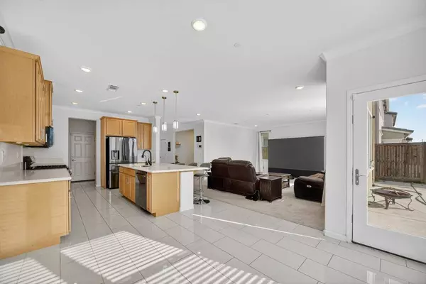 8764 Nakota WAY, Sacramento, CA 95828