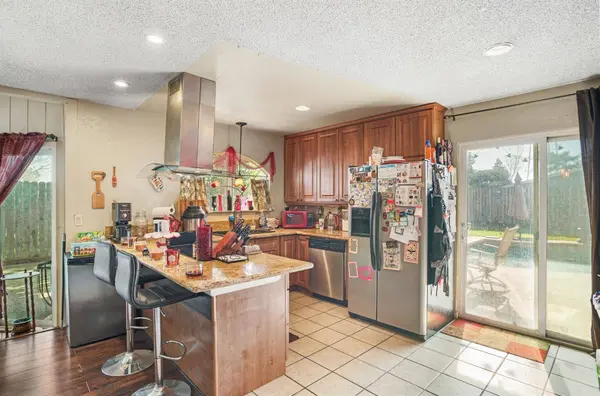 4920 Springfield WAY, Sacramento, CA 95841