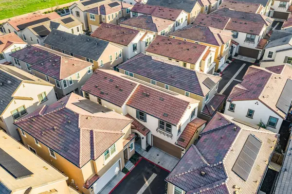 10523 Tenor WAY, Elk Grove, CA 95757