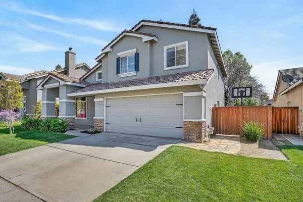 4004 Spindrifter LN, Elk Grove, CA 95758