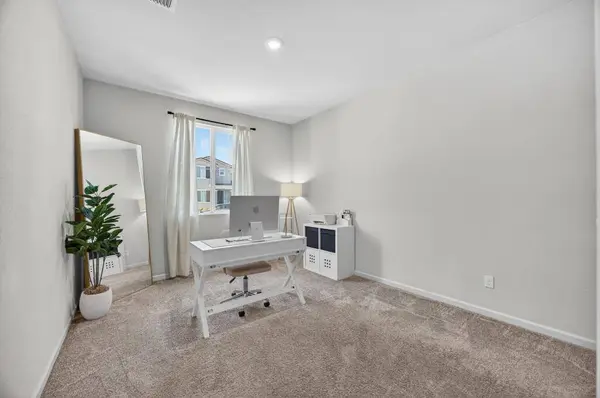 395 Sunol ST, Lathrop, CA 95330