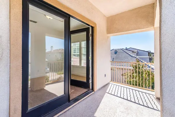11737 Brook Valley WAY, Rancho Cordova, CA 95742
