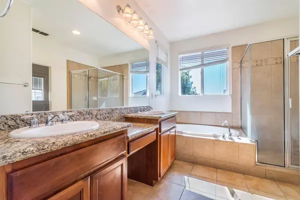 11737 Brook Valley WAY, Rancho Cordova, CA 95742