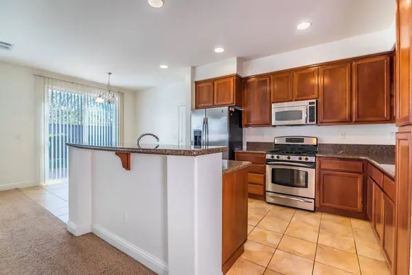 11737 Brook Valley WAY, Rancho Cordova, CA 95742