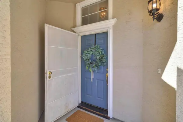 6813 Desta CT, Elk Grove, CA 95758