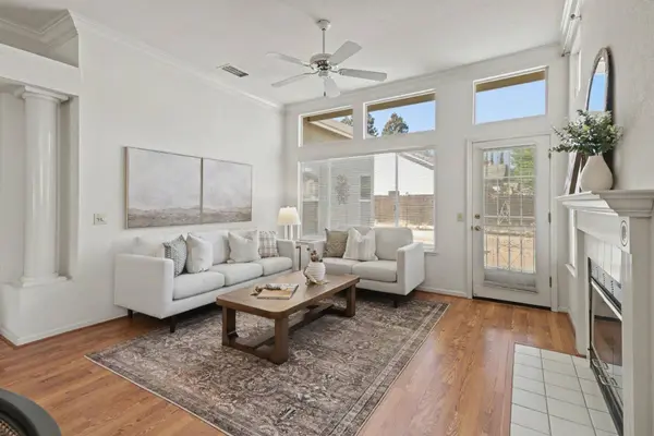 6813 Desta CT, Elk Grove, CA 95758