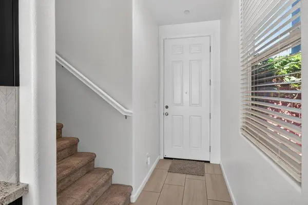 9058 Albarino WAY, Sacramento, CA 95829