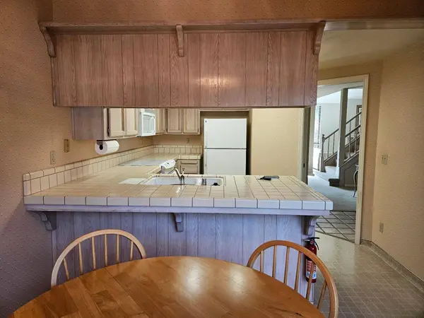 1067 Rio Cidade WAY, Sacramento, CA 95831