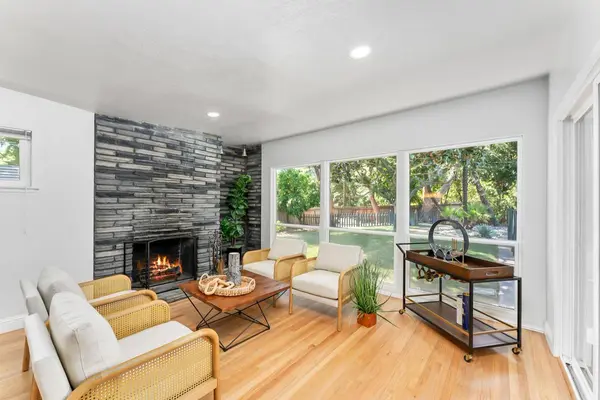 4935 Fair Oaks BLVD, Carmichael, CA 95608