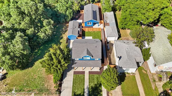 3765 Y ST, Sacramento, CA 95817
