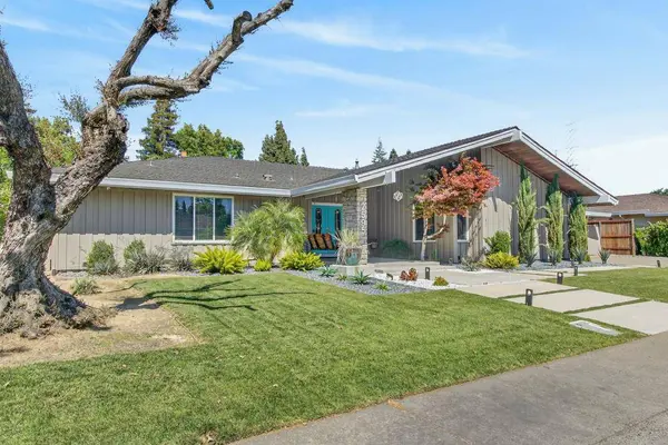 2595 American River DR, Sacramento, CA 95864
