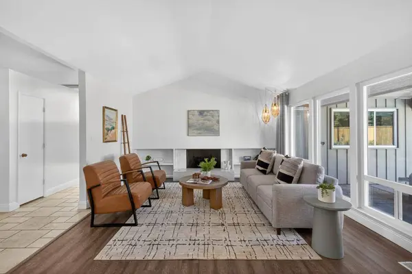 2595 American River DR, Sacramento, CA 95864