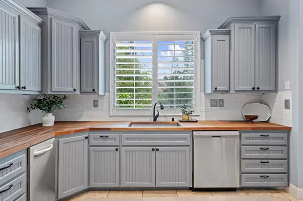 6401 Orange Hill LN, Carmichael, CA 95608