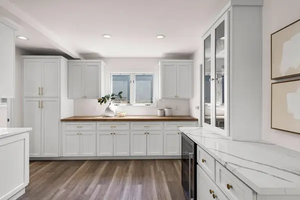 120 Clunie DR, Sacramento, CA 95864