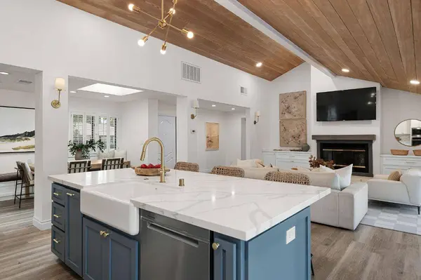 120 Clunie DR, Sacramento, CA 95864