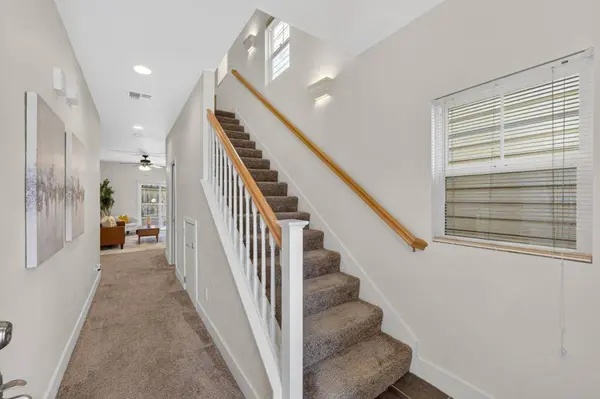 1728 27th ST, Sacramento, CA 95816