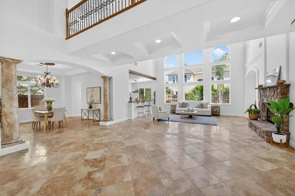 6847 Boa Nova DR, Elk Grove, CA 95757