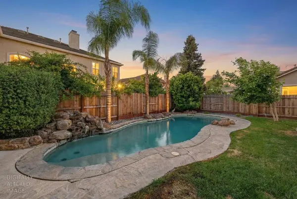 6847 Boa Nova DR, Elk Grove, CA 95757