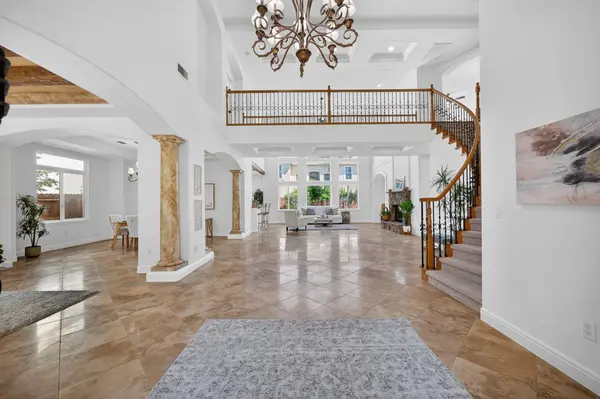 6847 Boa Nova DR, Elk Grove, CA 95757