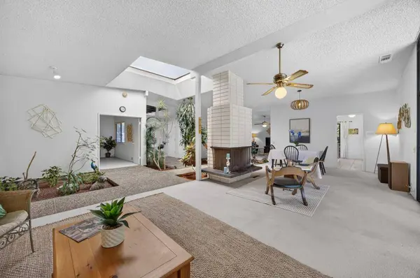8780 Cheer CT, Elk Grove, CA 95624