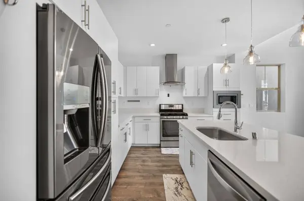 482 Tailoff LN, Sacramento, CA 95818