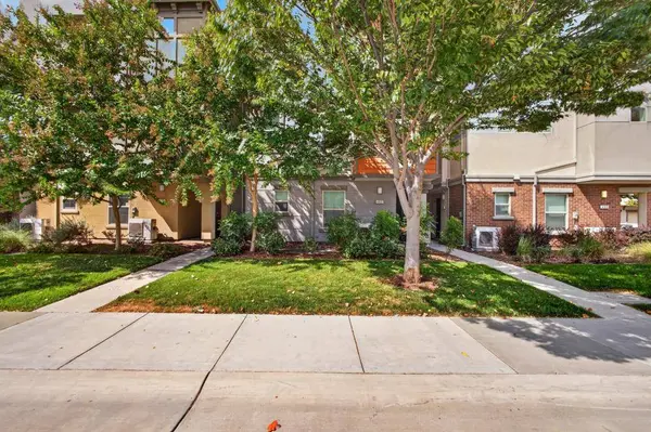 482 Tailoff LN, Sacramento, CA 95818