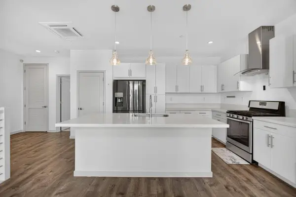 482 Tailoff LN, Sacramento, CA 95818
