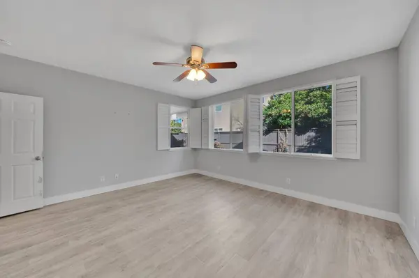 615 Watercolor LN, West Sacramento, CA 95605