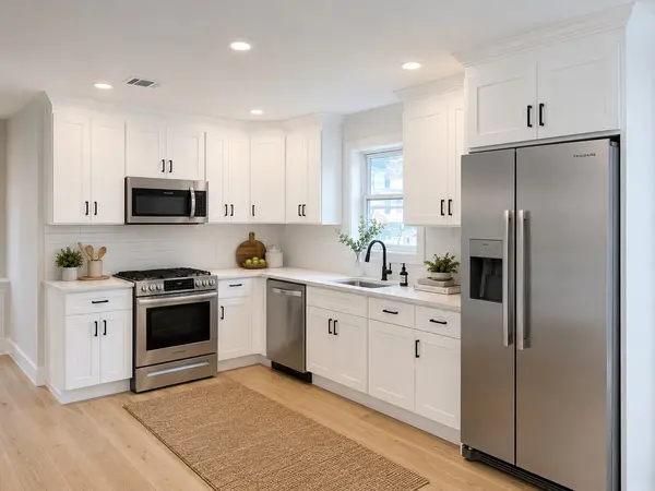 84 Miller Ave, Elmwood Park, NJ 07407-2130