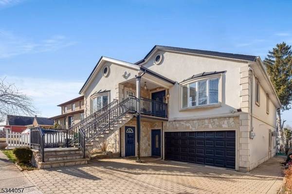 49 Krakow St, Garfield City, NJ 07026