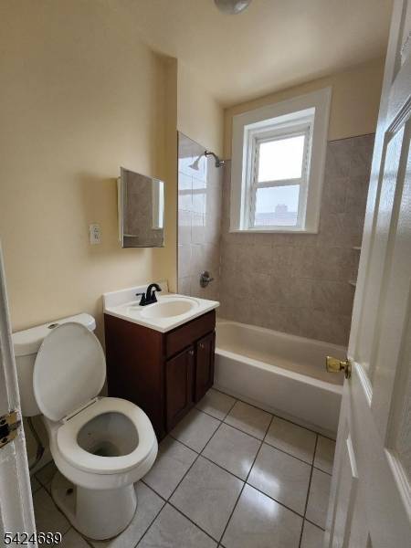 93 Davenport Ave, Newark City, NJ 07107