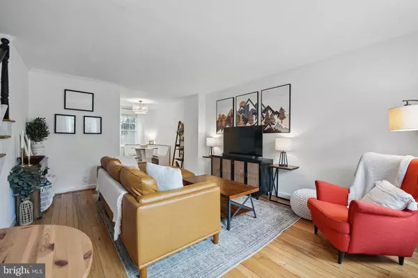 3543 S STAFFORD ST #B, Arlington, VA 22206