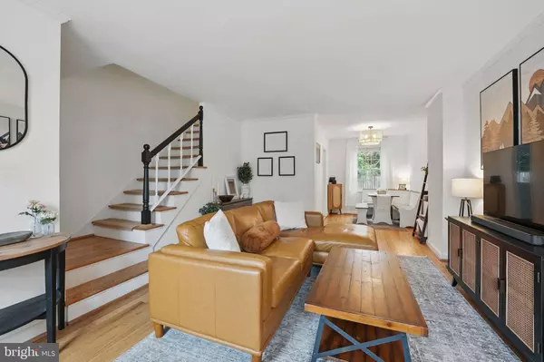 3543 S STAFFORD ST #B, Arlington, VA 22206