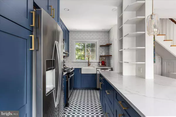 3482 GUNSTON RD, Alexandria, VA 22302