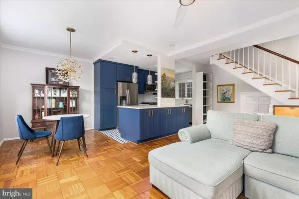 3482 GUNSTON RD, Alexandria, VA 22302