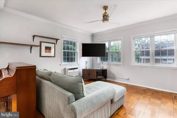 3482 GUNSTON RD, Alexandria, VA 22302