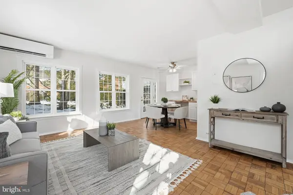 3608 GREENWAY PL, Alexandria, VA 22302