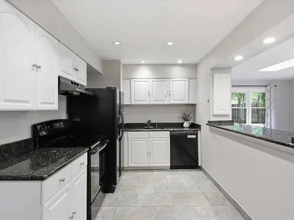 6330 AIRLIE RD, Warrenton, VA 20187