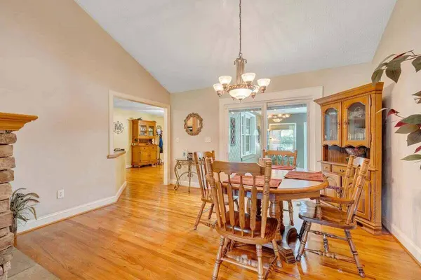 2655 Rutrough SE RD, Roanoke, VA 24014