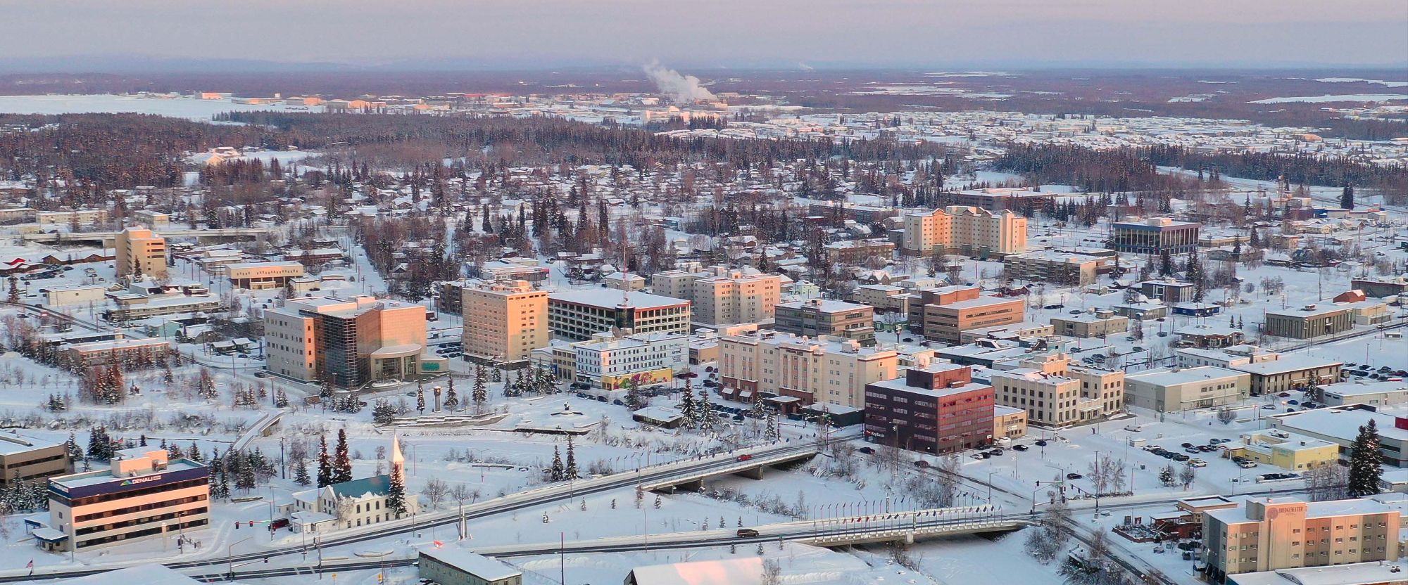 Aerial_view_of_Fairbanks_Alaska_skyline_(Quintin_Soloviev)_(cropped)