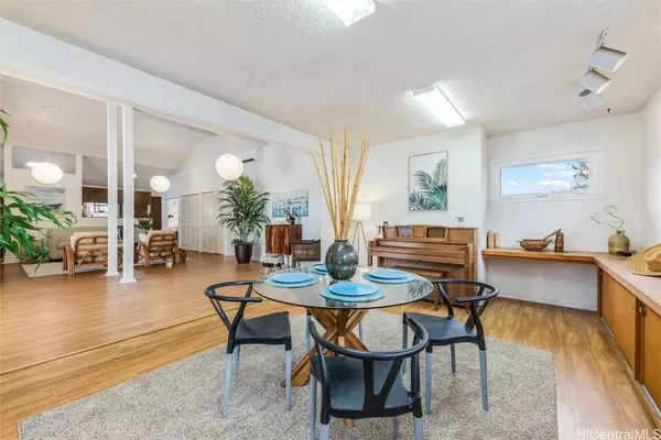 46-185 Haiku RD, Kaneohe, HI 96744